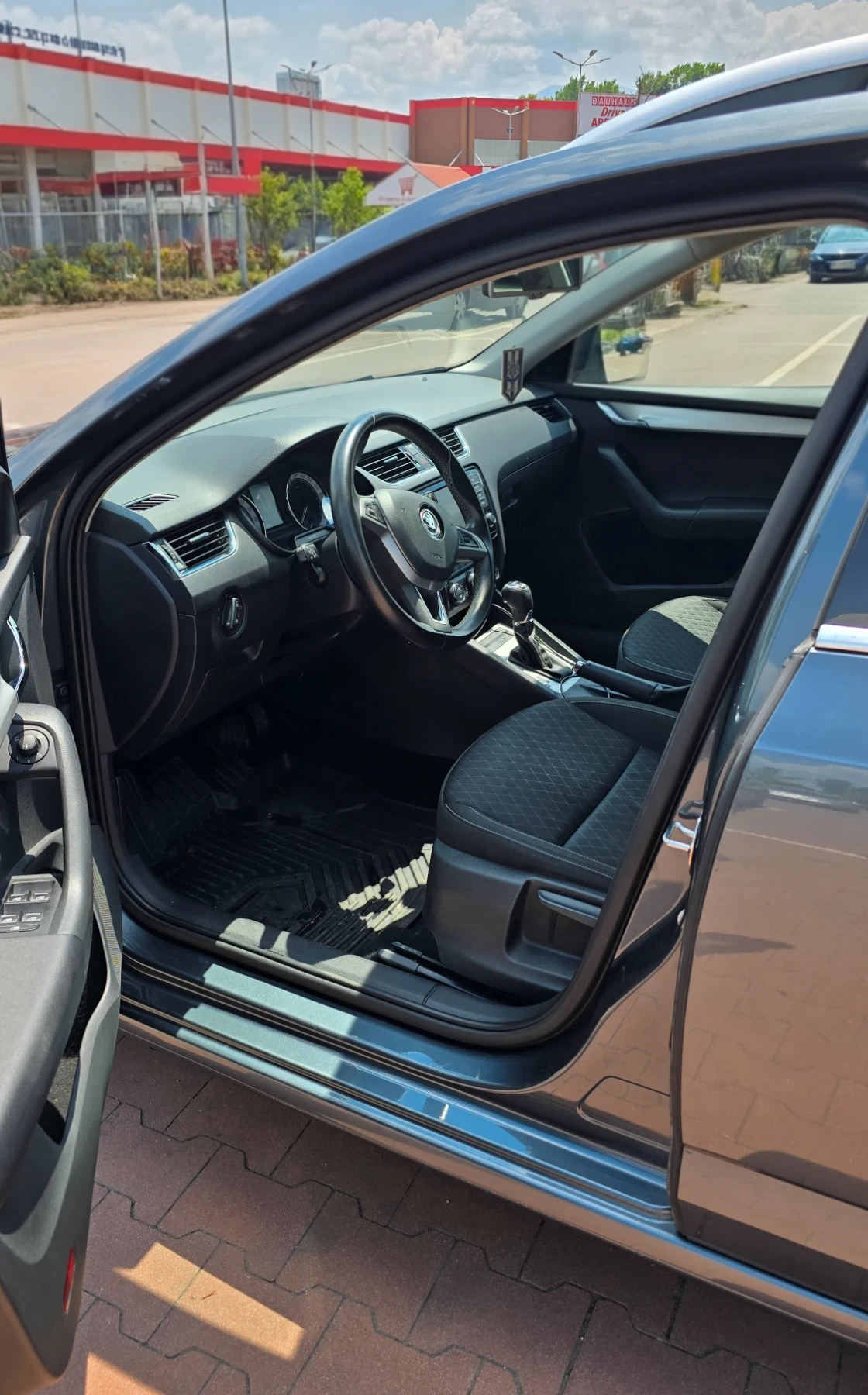 Skoda Octavia  Edition 2.0 TDI 150 к.с., автоматик, комби, снимка 7 - Автомобили и джипове - 55070311