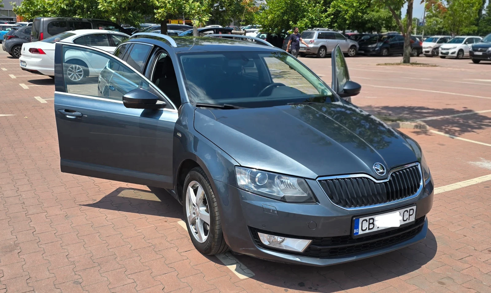 Skoda Octavia  Edition 2.0 TDI 150 к.с., автоматик, комби, снимка 5 - Автомобили и джипове - 55070311