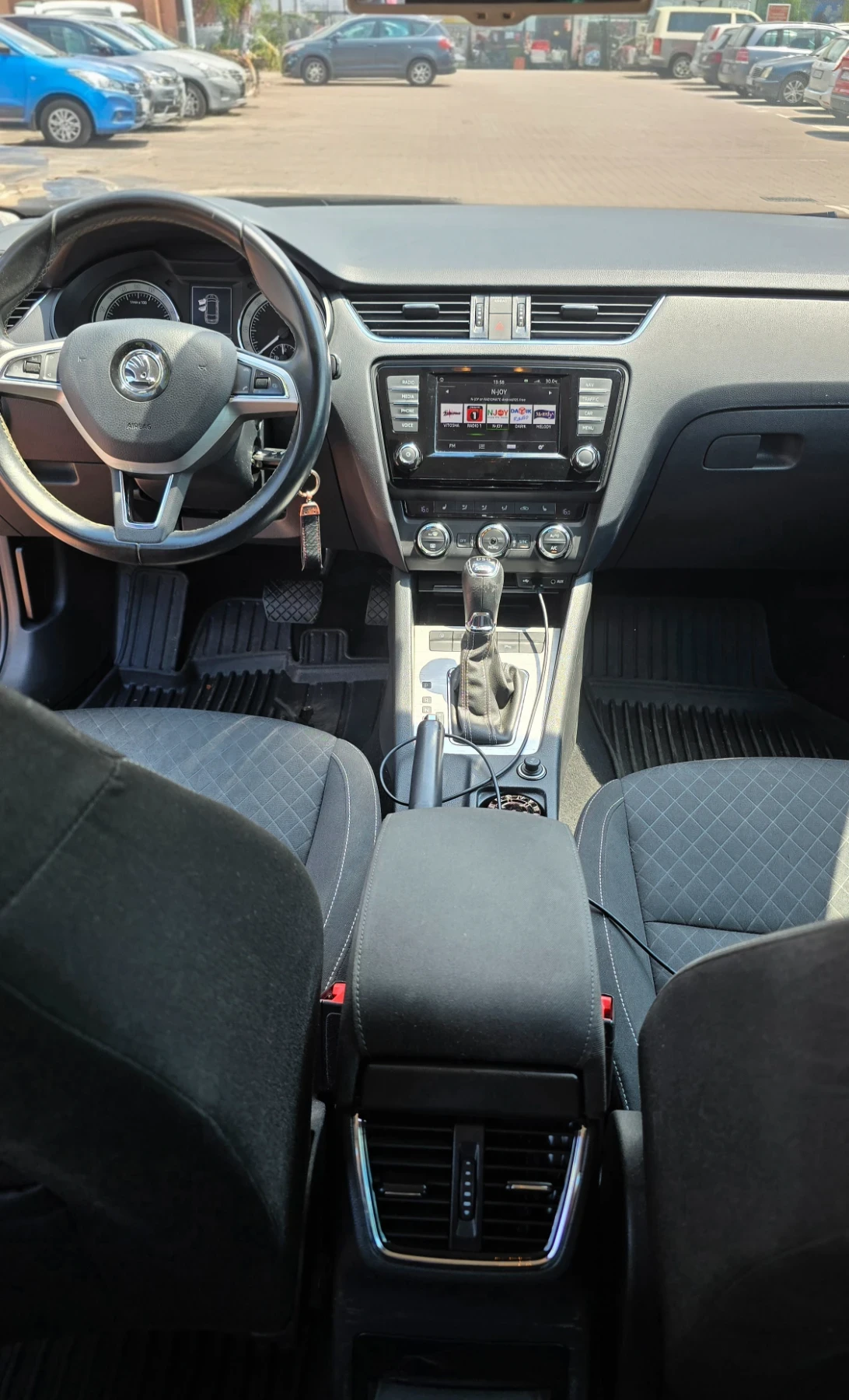 Skoda Octavia  Edition 2.0 TDI 150 к.с., автоматик, комби, снимка 11 - Автомобили и джипове - 55070311