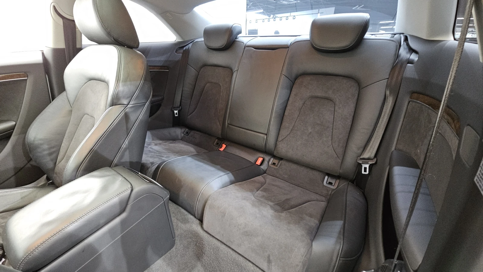 Audi A5 2.0 TFSI quattro* ЛЮК* КРАЙНА ЦЕНА, снимка 11 - Автомобили и джипове - 55496027