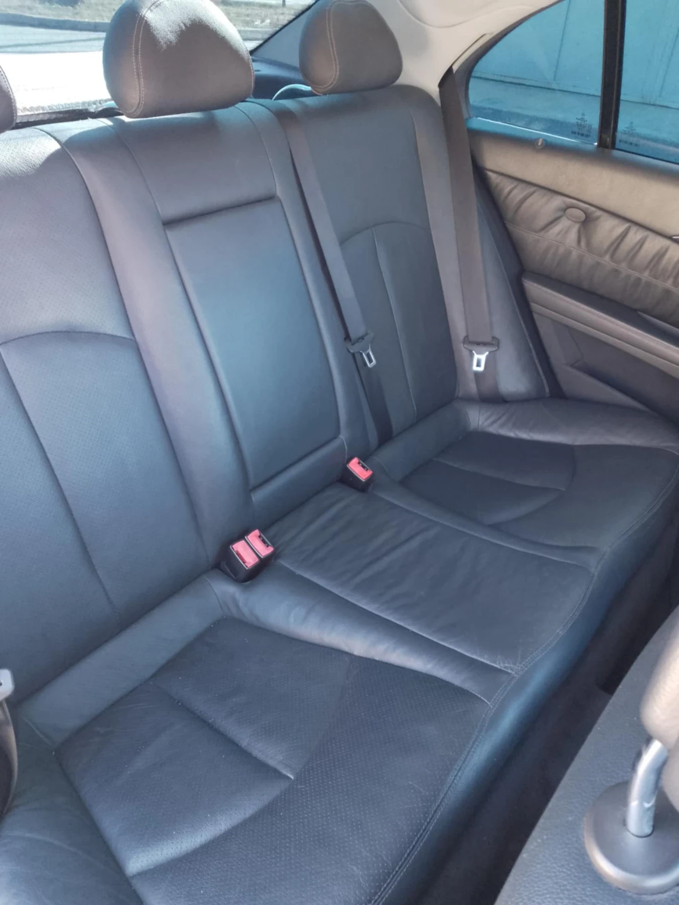 Mercedes-Benz E 320, снимка 8 - Автомобили и джипове - 55559253