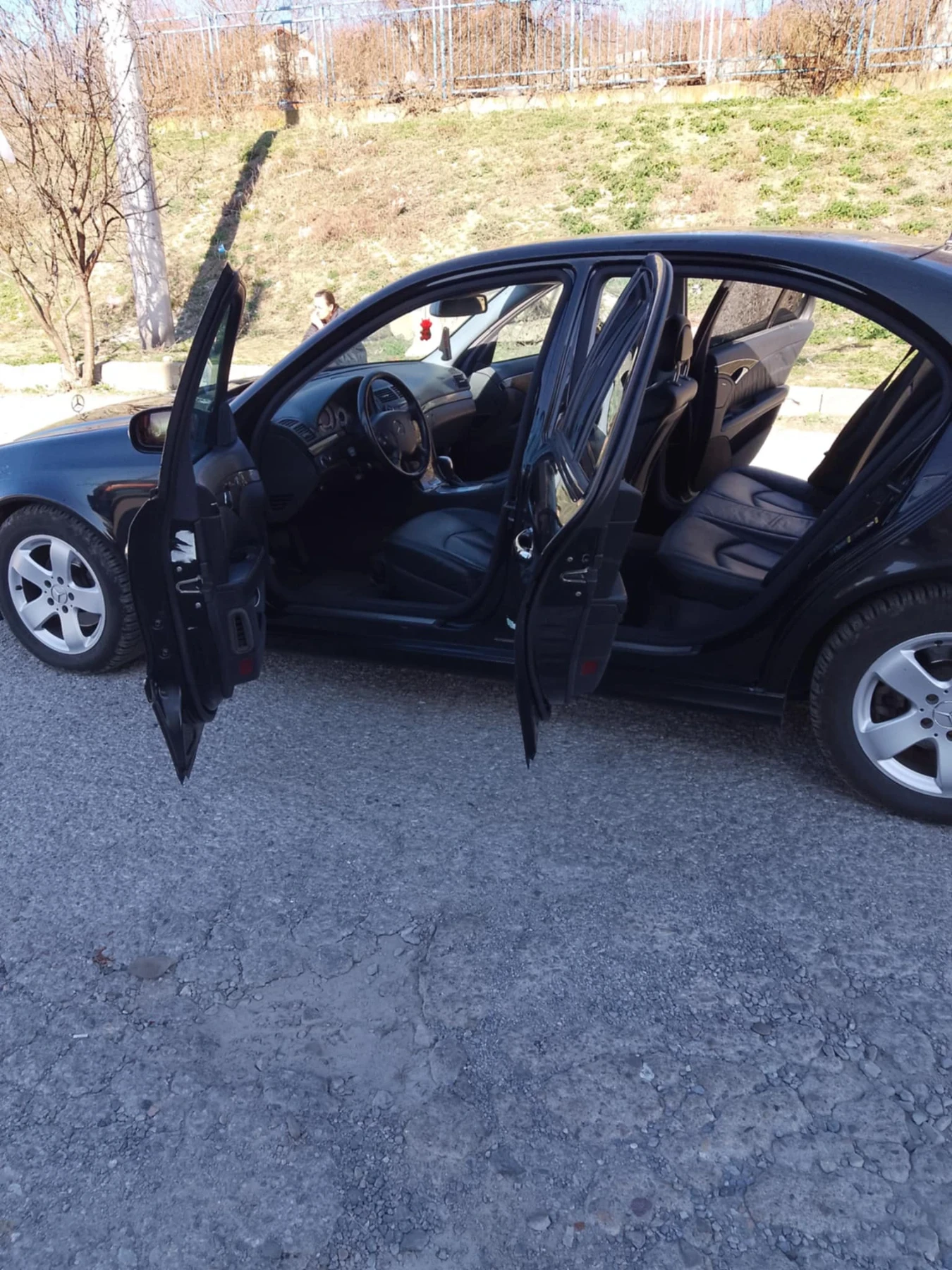 Mercedes-Benz E 320, снимка 7 - Автомобили и джипове - 55559253