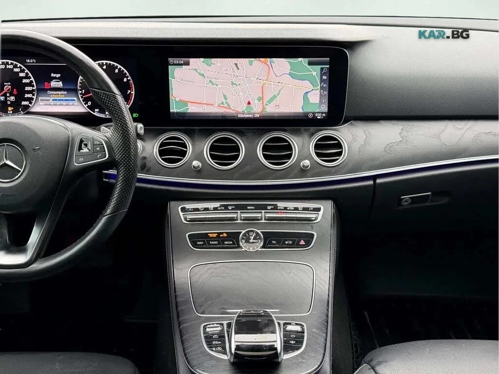 Mercedes-Benz E 400 Burmester* Head-up* 360* АвтоКредит * (ЦЕНА ДО БГ), снимка 13 - Автомобили и джипове - 56013239