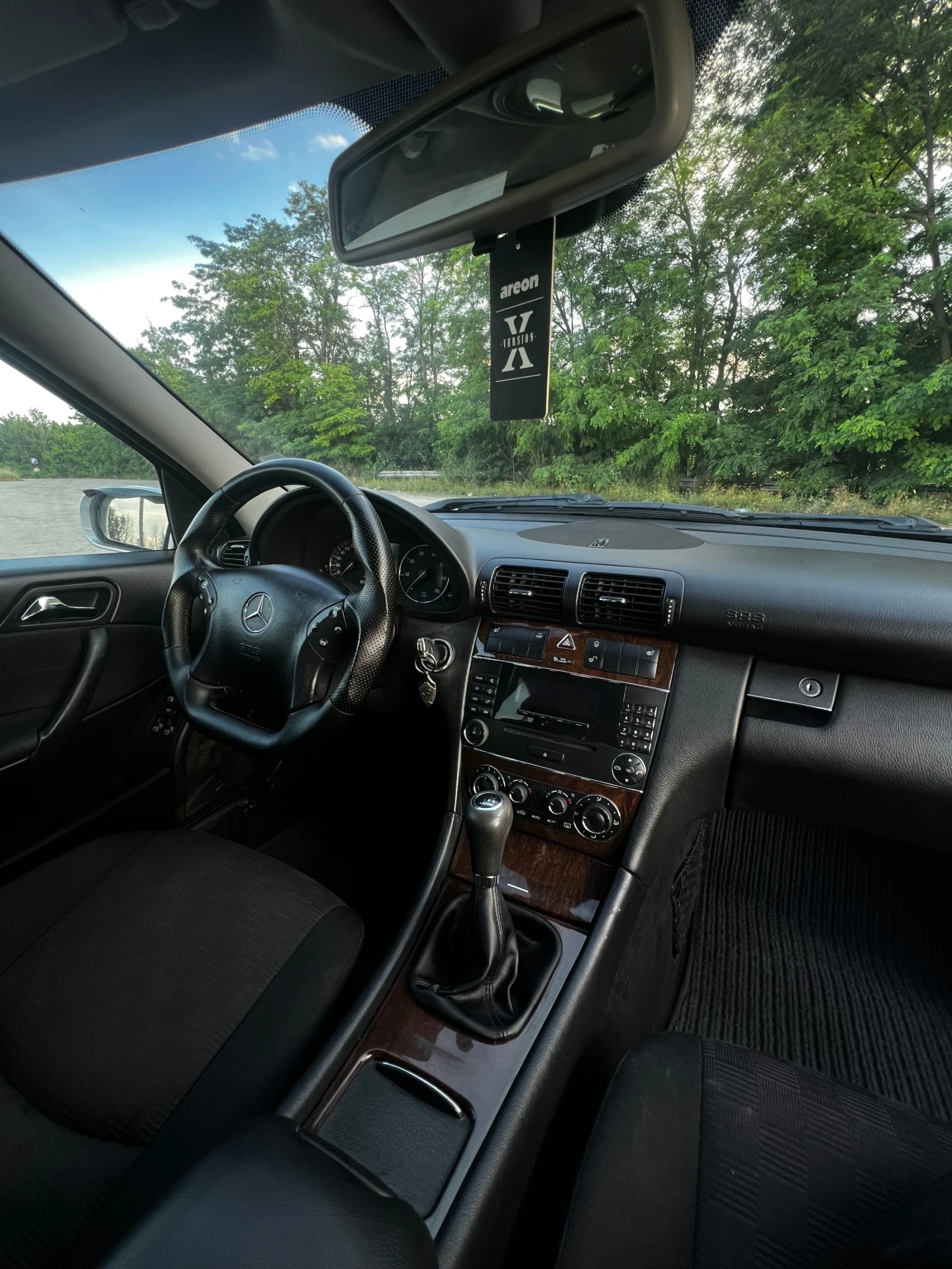 Mercedes-Benz C 180 Kompresso LPG, снимка 8 - Автомобили и джипове - 56432007