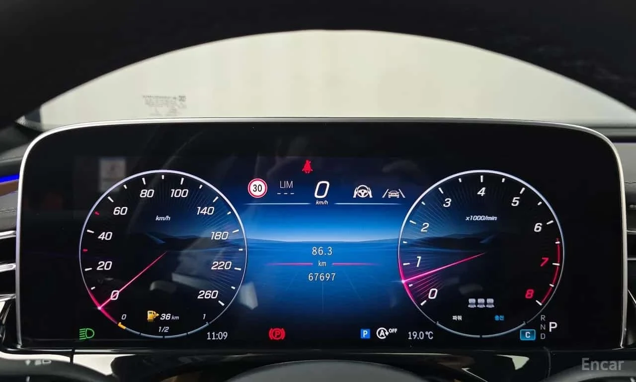 Mercedes-Benz E 300 E300 4MATIC AMG Line Premiere Special | Mobile.bg � ����������� 8
