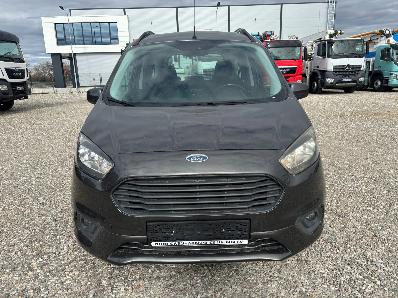Ford Tourneo Connect 1.5 TDCI, снимка 3 - Автомобили и джипове - 56721059