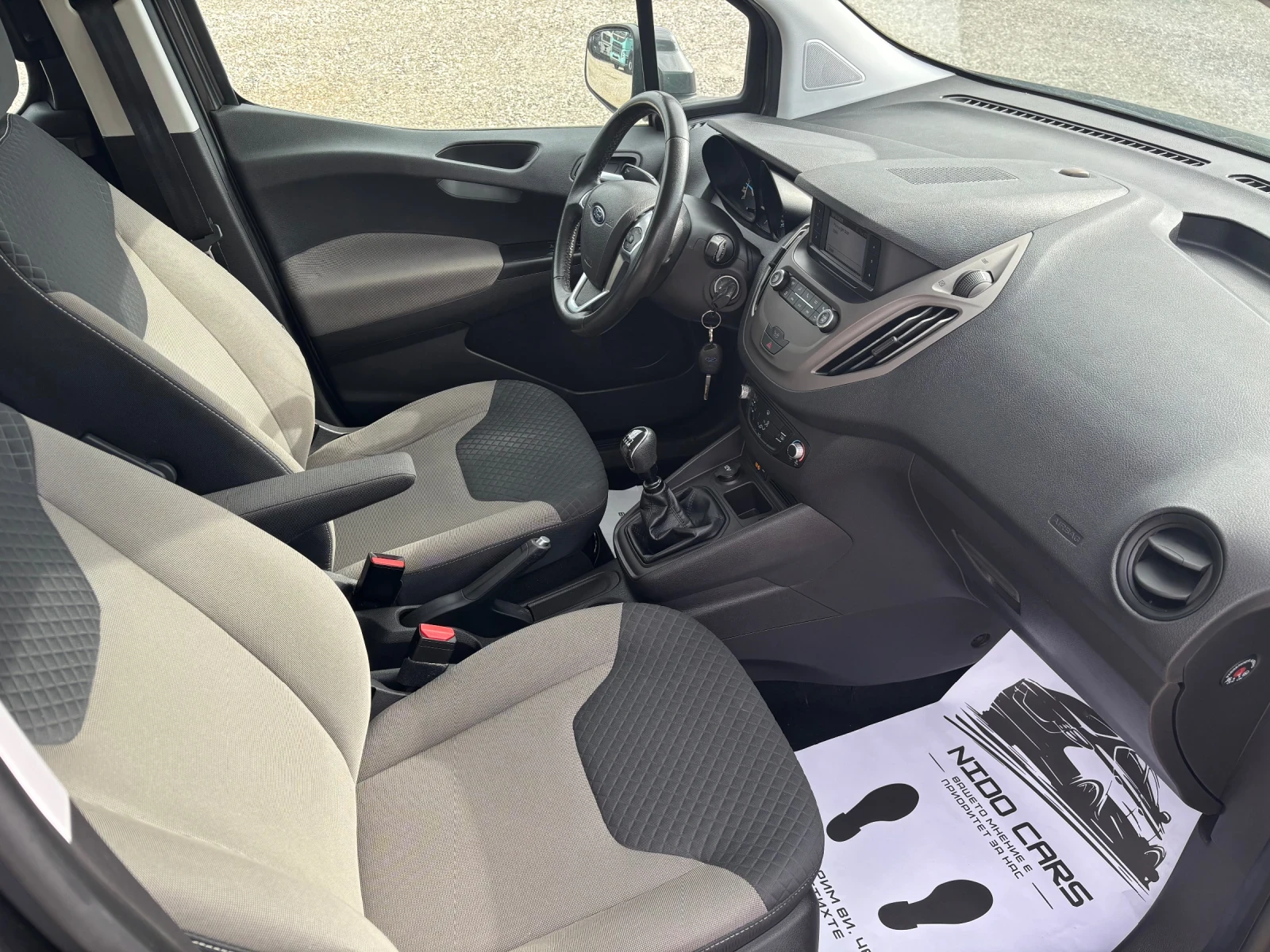 Ford Tourneo Connect 1.5 TDCI, снимка 10 - Автомобили и джипове - 56721059