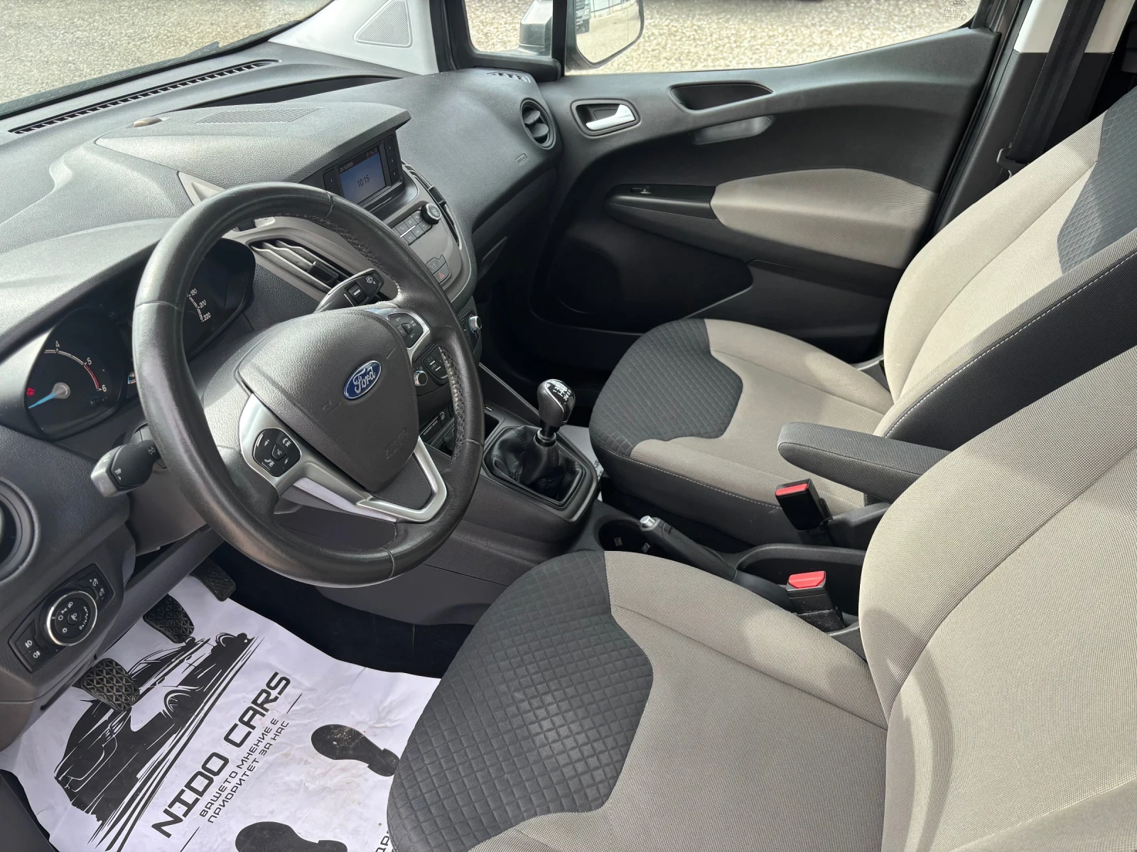 Ford Tourneo Connect 1.5 TDCI, снимка 8 - Автомобили и джипове - 56721059