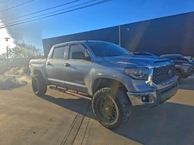 Toyota Tundra CREWMAX SR5, снимка 1