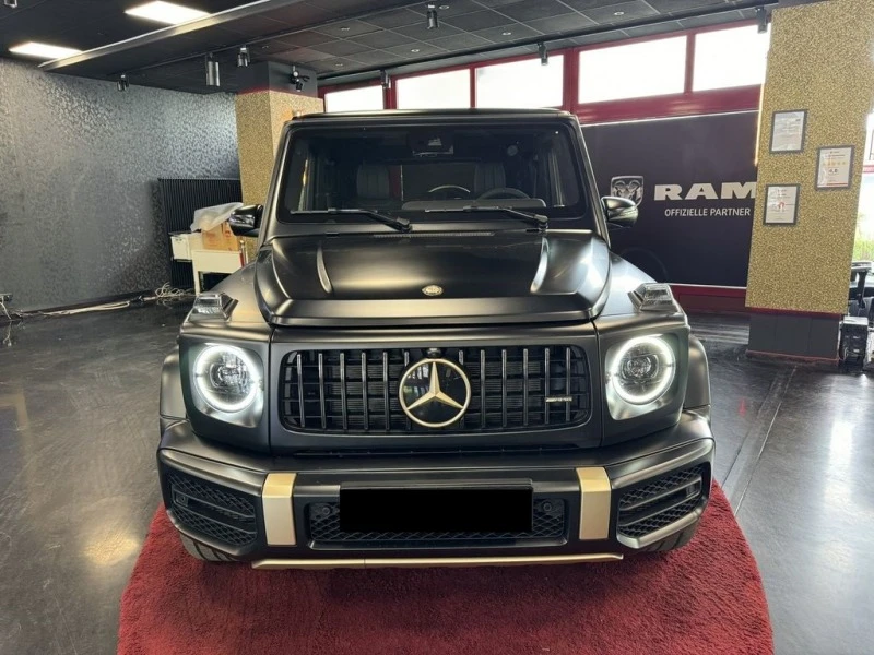 Mercedes-Benz G 63 AMG Grand Edition* CARBON, снимка 2 - Автомобили и джипове - 45777340