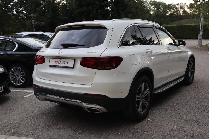 Mercedes-Benz GLC 220 4Matic/AMG/Камера/F1/Leader/Memory, снимка 4 - Автомобили и джипове - 47628170