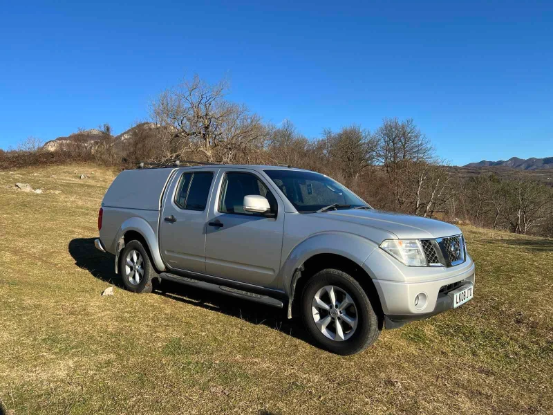 Nissan Navara, снимка 6 - Автомобили и джипове - 48381825