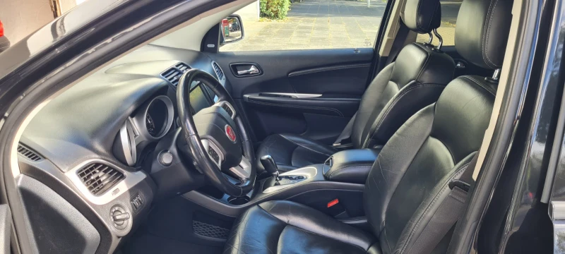 Fiat Freemont, снимка 4 - Автомобили и джипове - 51878099