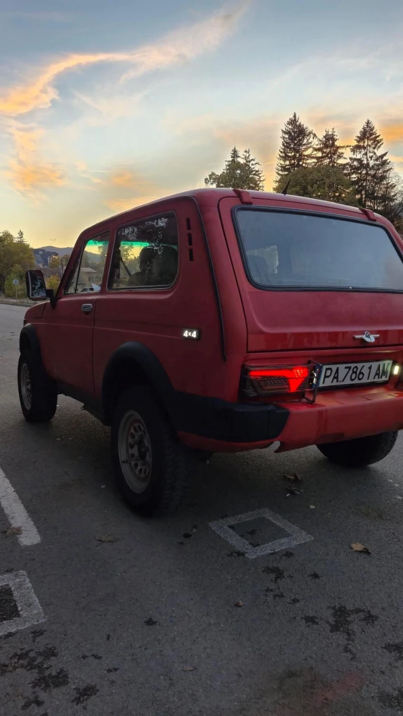 Lada Niva, снимка 11 - Автомобили и джипове - 52552506