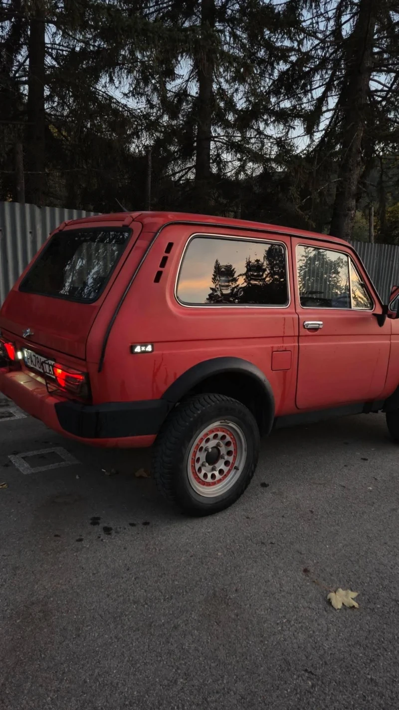 Lada Niva, снимка 4 - Автомобили и джипове - 52552506