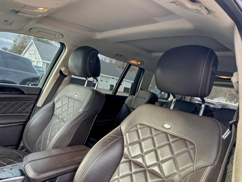 Mercedes-Benz GLS, снимка 11 - Автомобили и джипове - 53172143