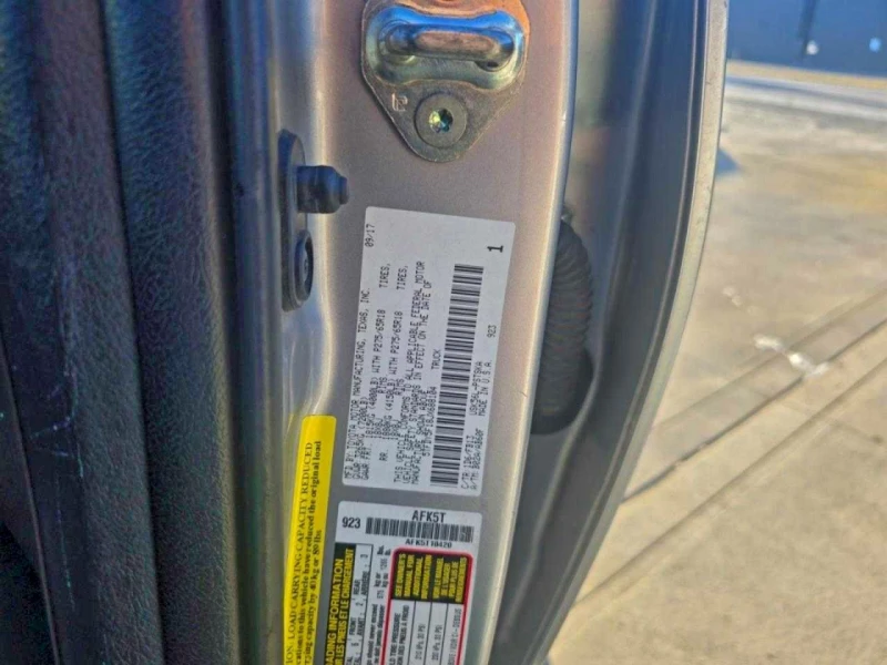 Toyota Tundra CREWMAX SR5, снимка 10 - Автомобили и джипове - 53481670