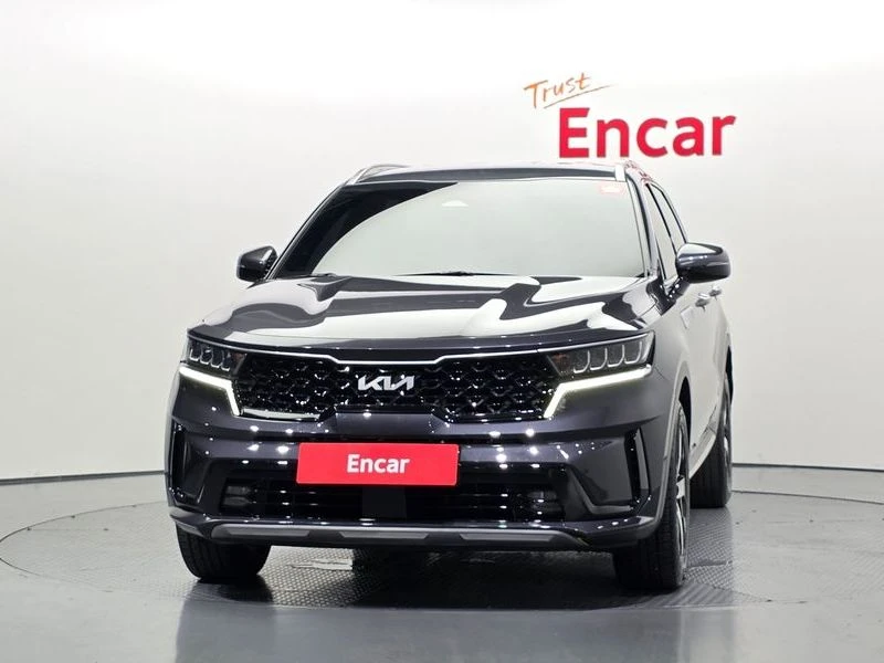 Kia Sorento Diesel 2.2 4WD| DIST| КАМЕРА| МЪРТВА ТОЧКА| ОБДУХ, снимка 3 - Автомобили и джипове - 55736738