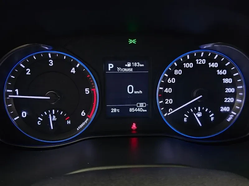 Hyundai Kona 1.6D - САМО 30% АВАНС, снимка 8 - Автомобили и джипове - 56028496