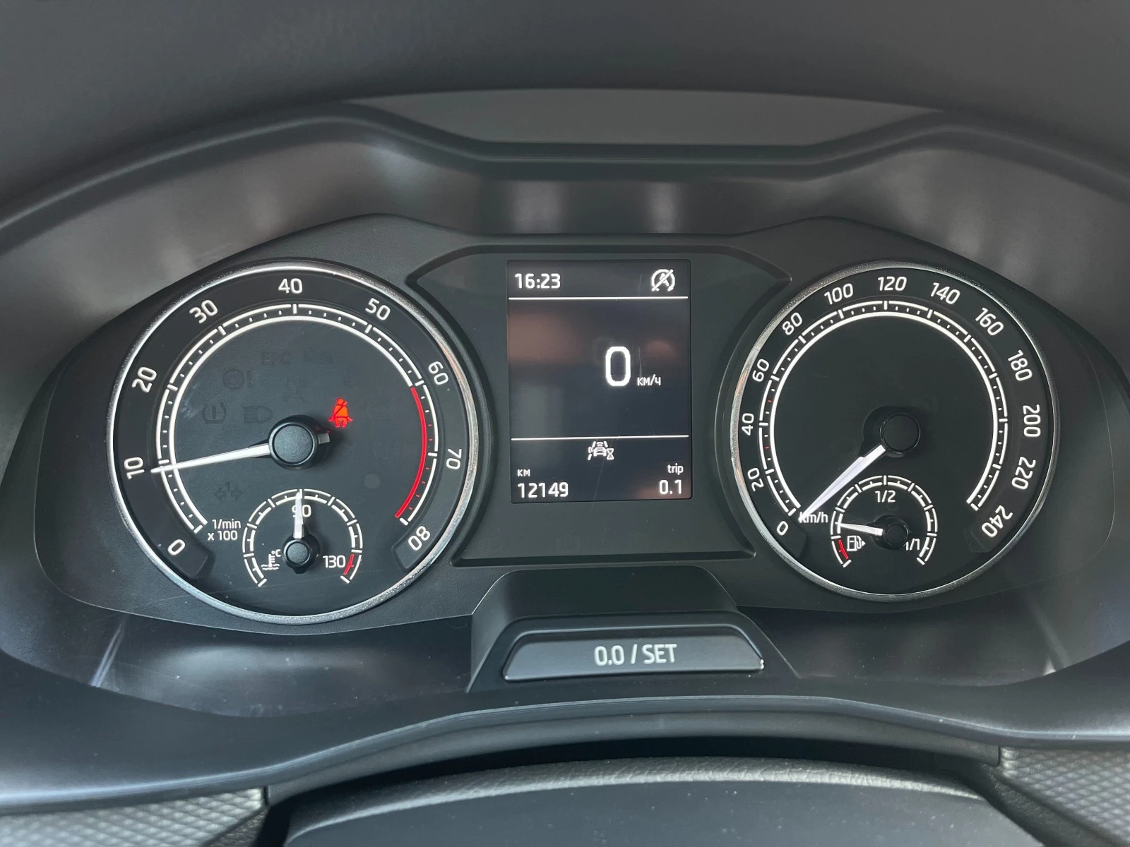 Skoda Kamiq ����-������� 12���.��. �����������! | Mobile.bg � ����������� 13