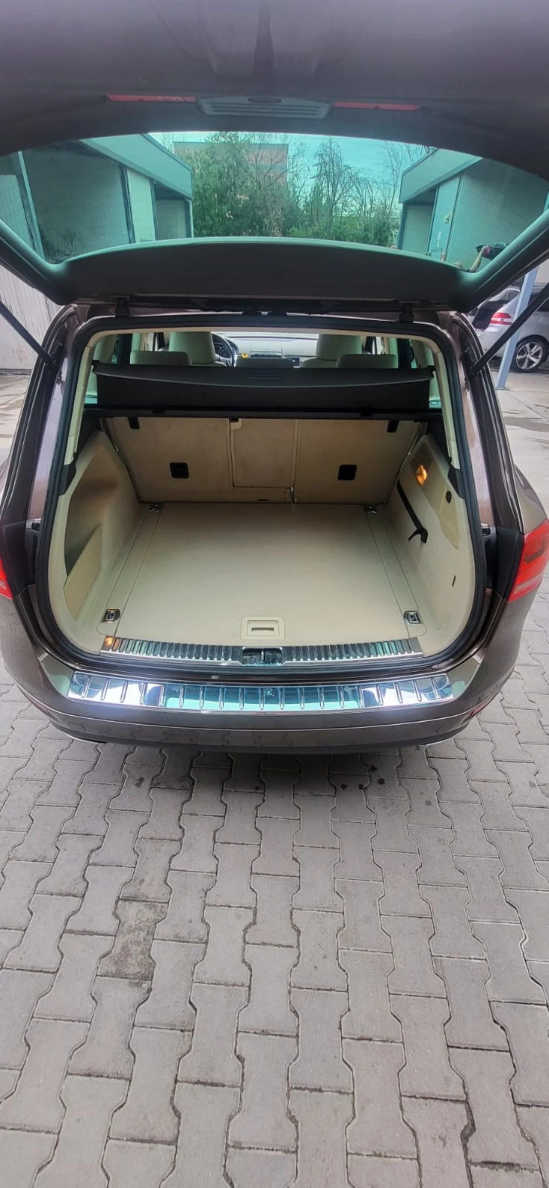 VW Touareg 3.0TDI 240P.S.2011 - изображение 9