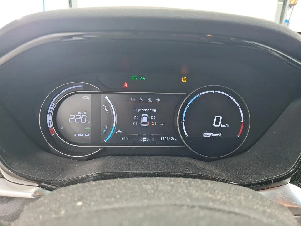 Kia Niro 65 KWh - изображение 7