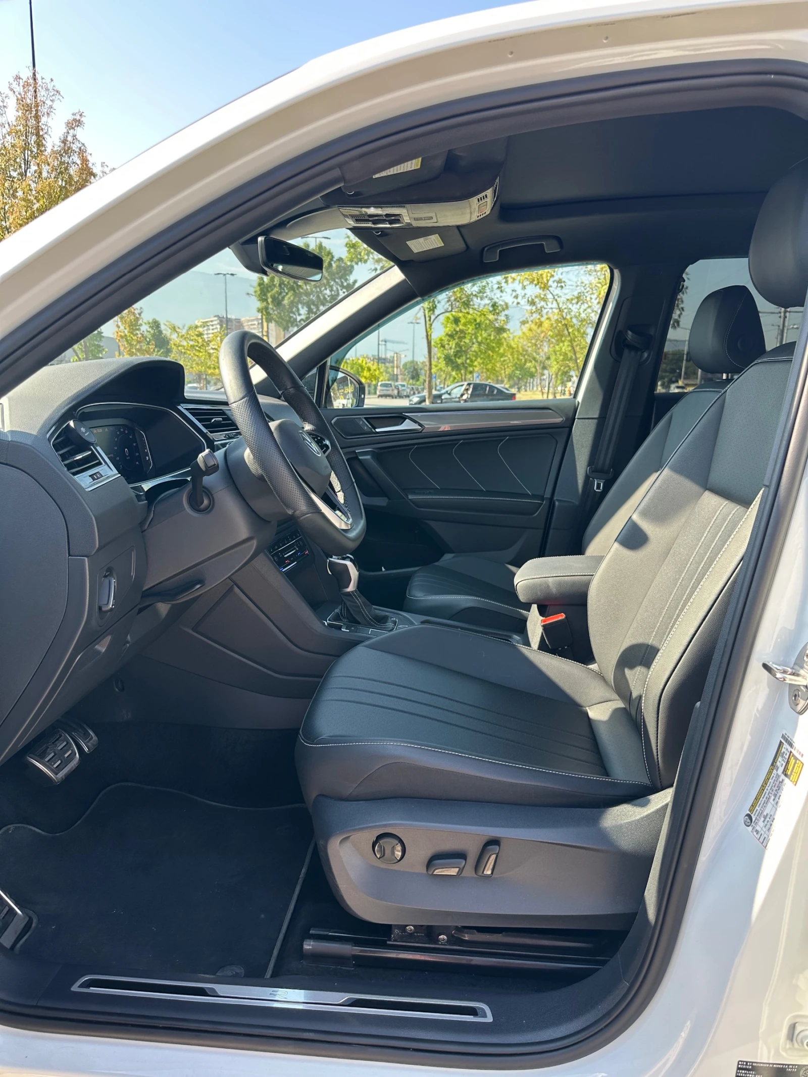 VW Tiguan All Space 2.0 TSI/4-Motion/R-LINE Black/Panorama - изображение 9