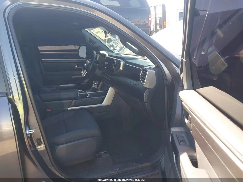 Toyota Tundra 3.4L V-6 DI, DOHC, VVT, TURBO, 389HP 4X2 Drive | Mobile.bg � ����������� 5