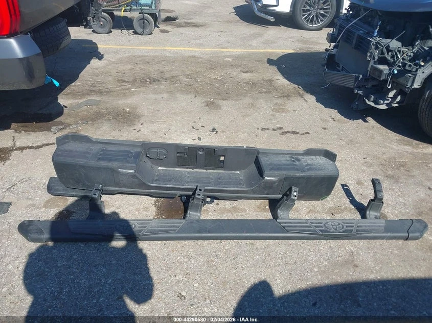 Toyota Tundra 3.4L V-6 DI, DOHC, VVT, TURBO, 389HP 4X2 Drive | Mobile.bg � ����������� 12