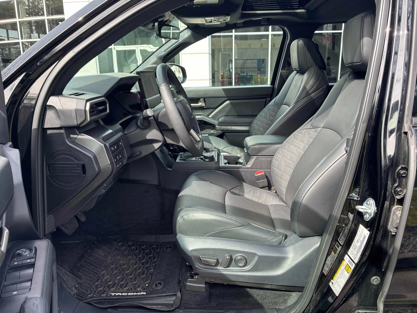 Toyota Tacoma 4WD TRD Sport Hybrid Double Cab 5' Bed AT, снимка 8 - Автомобили и джипове - 54179481