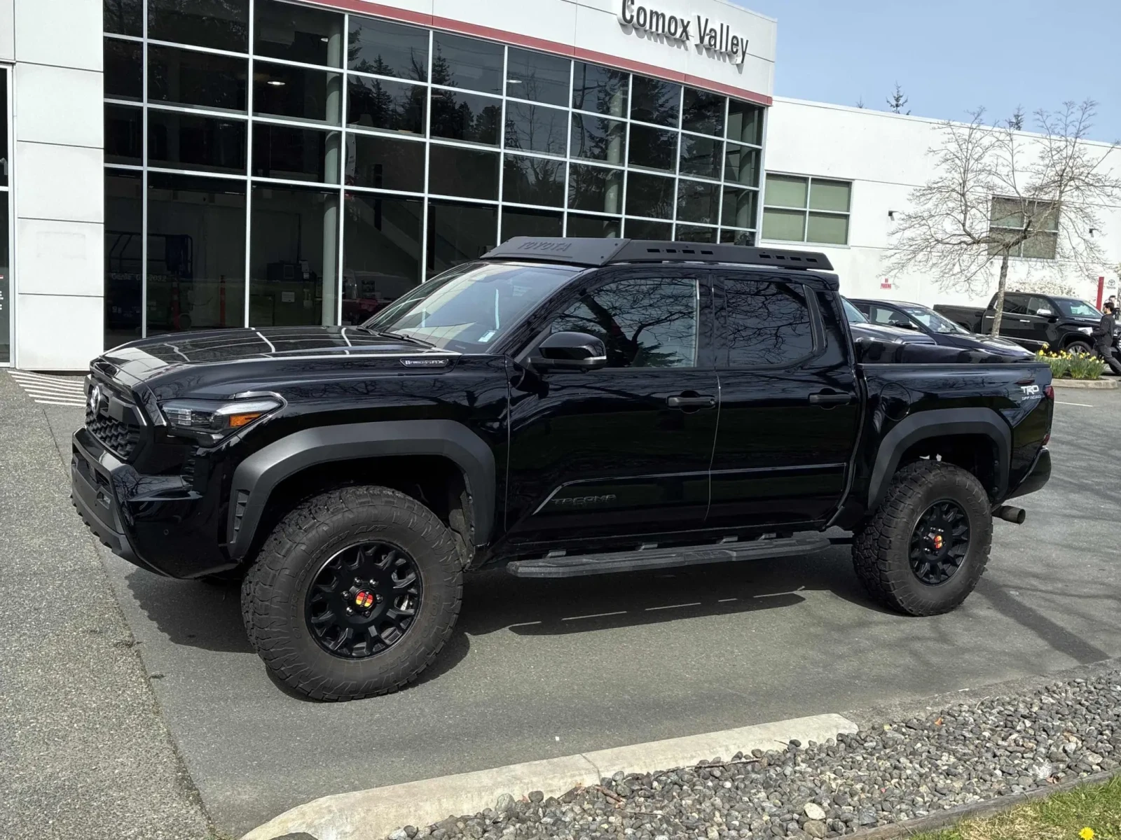 Toyota Tacoma 4WD TRD Sport Hybrid Double Cab 5' Bed AT, снимка 2 - Автомобили и джипове - 54179481