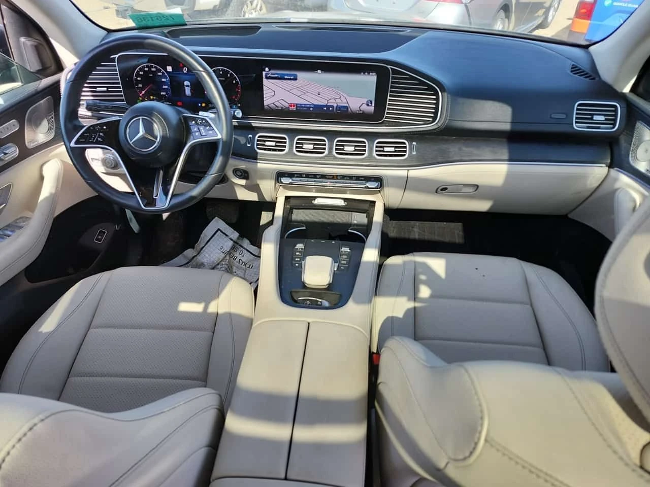 Mercedes-Benz GLE 350 BURMESTER| 360 КАМЕРИ| PANO| HUD| 2 КЛЮЧА| , снимка 9 - Автомобили и джипове - 54425376