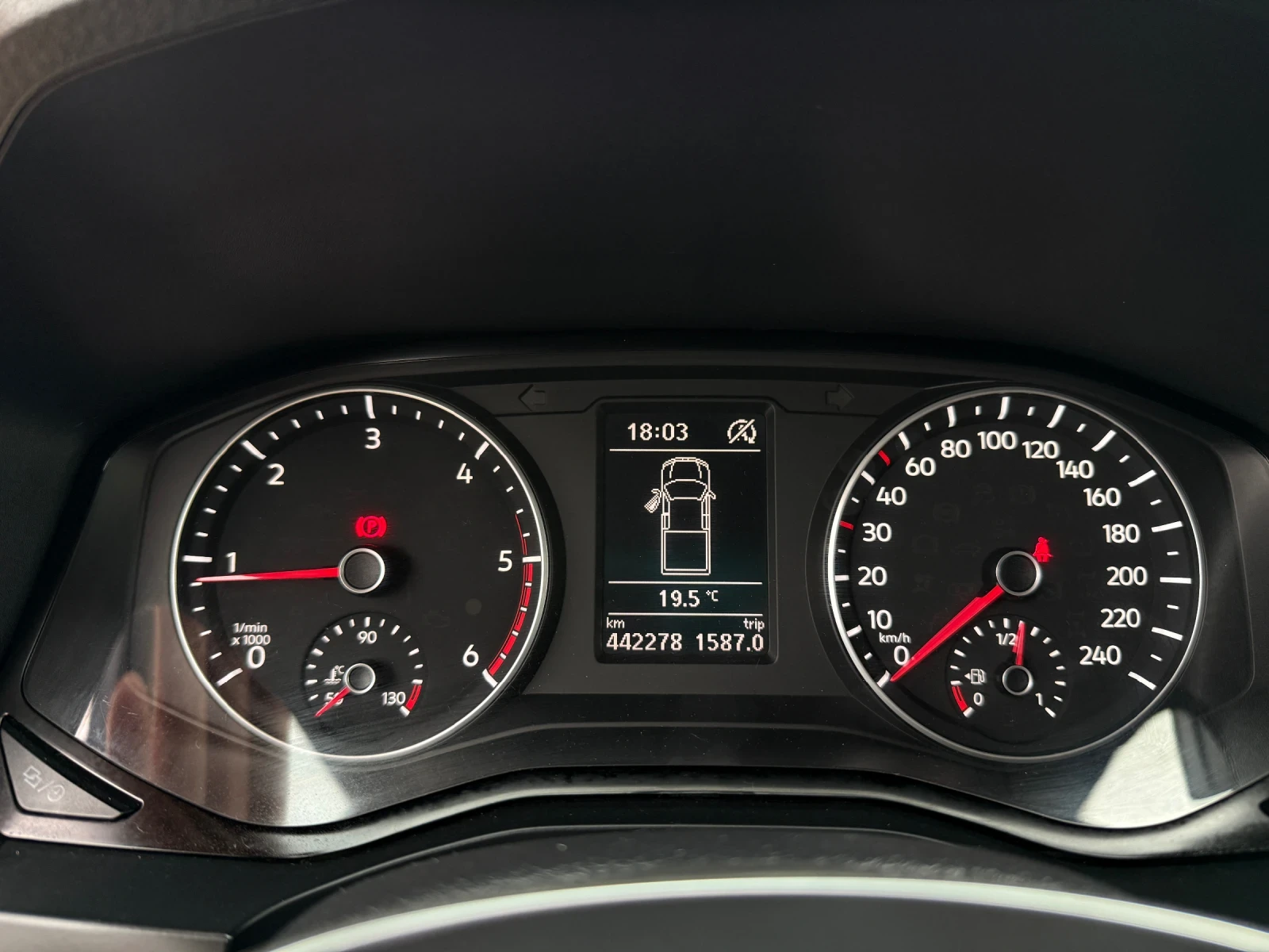 VW Amarok * 3.0TDI* 4X4* AUTOMATIC* FACE* EURO 6* , снимка 15 - Автомобили и джипове - 54562979
