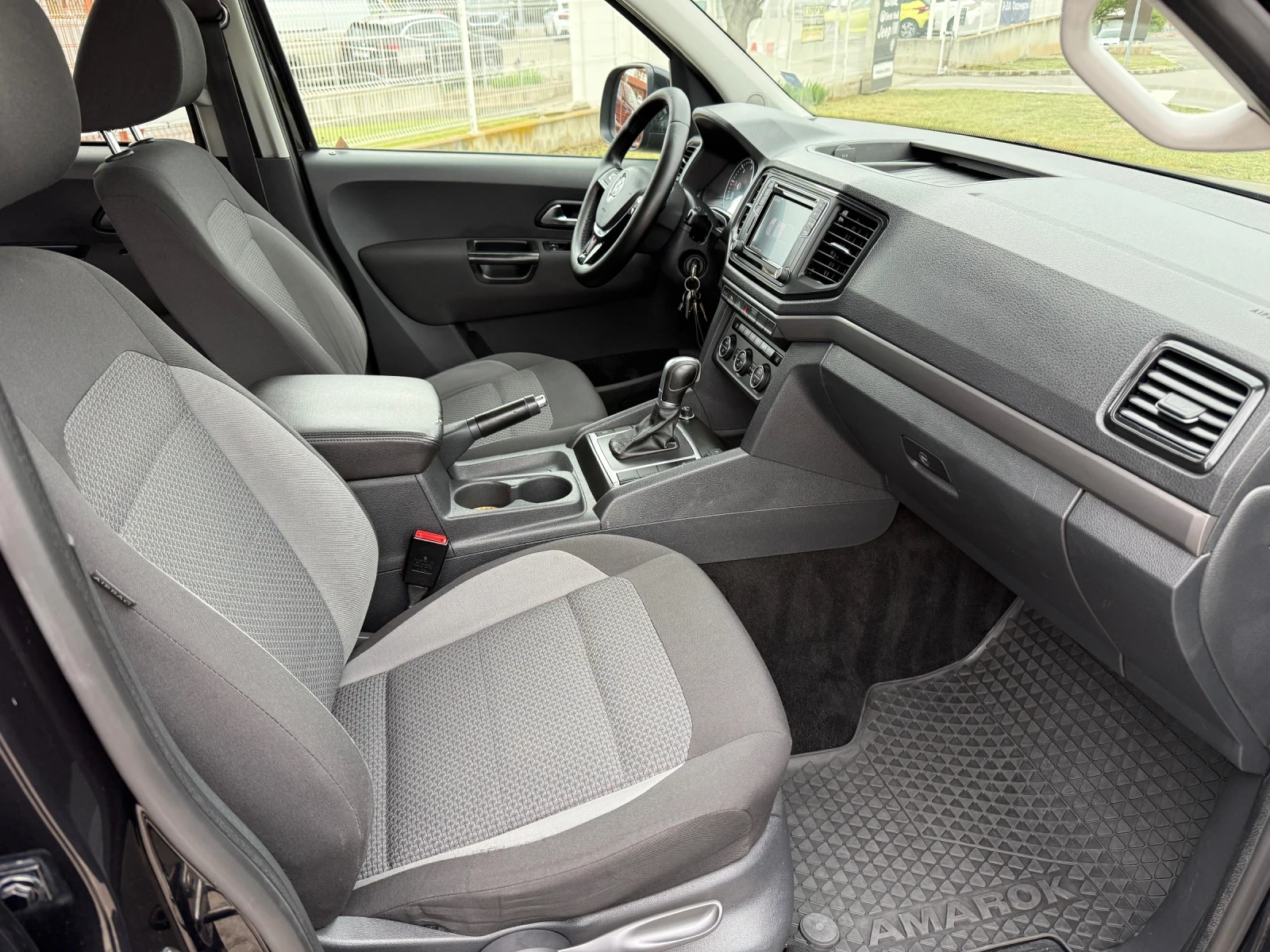 VW Amarok * 3.0TDI* 4X4* AUTOMATIC* FACE* EURO 6* , снимка 11 - Автомобили и джипове - 54562979