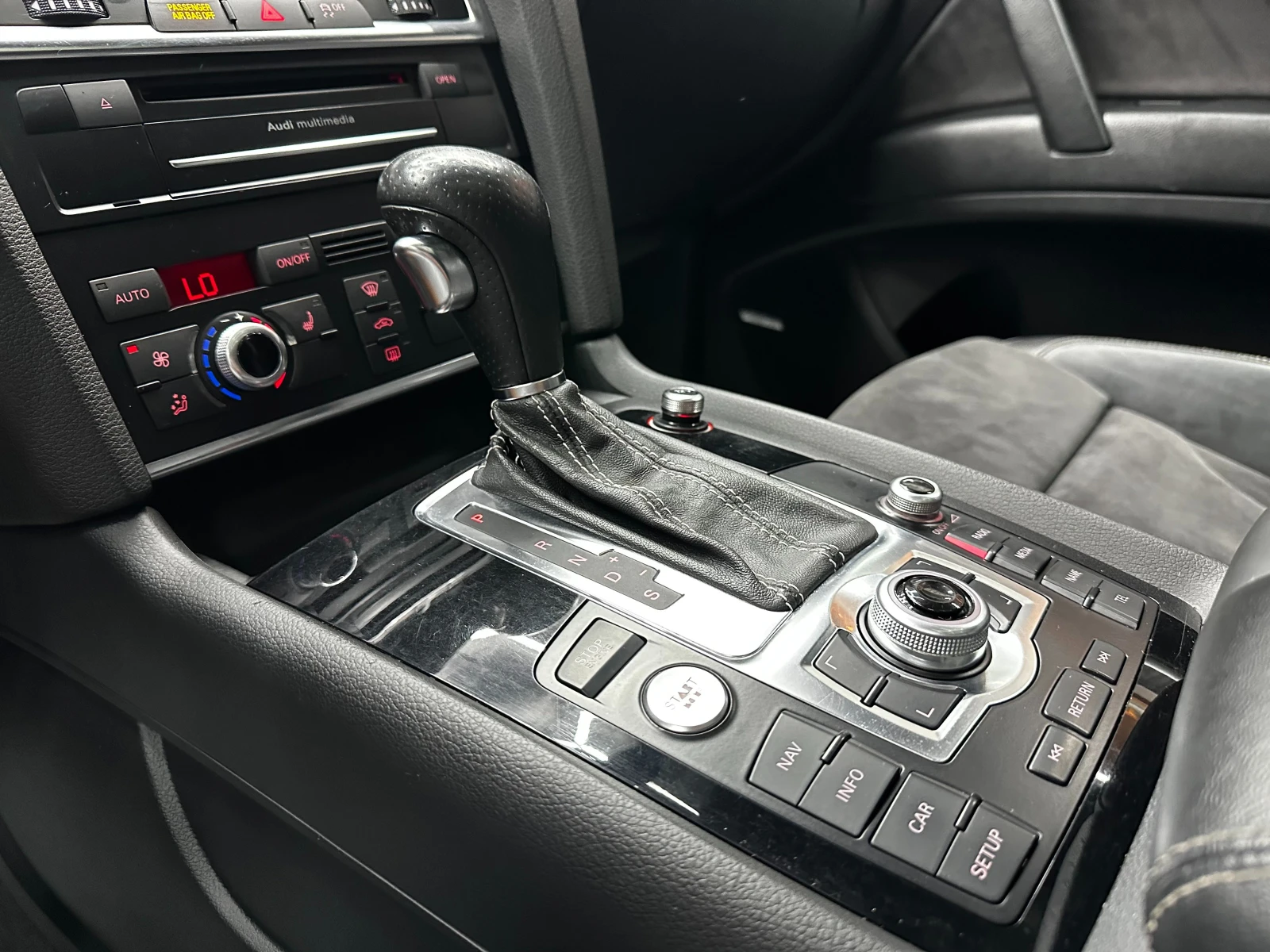 Audi Q7 4.2 V8 TDI S-line/ГАРАНЦИЯ, снимка 13 - Автомобили и джипове - 54966207
