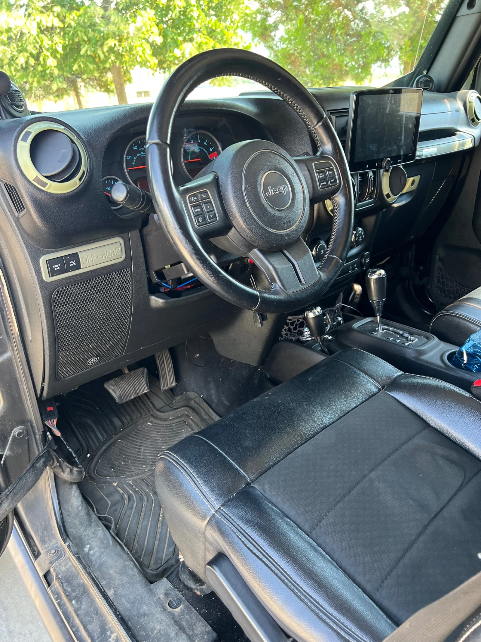 Jeep Wrangler 3.6 Rubicon Call of dutty, снимка 13 - Автомобили и джипове - 55205911
