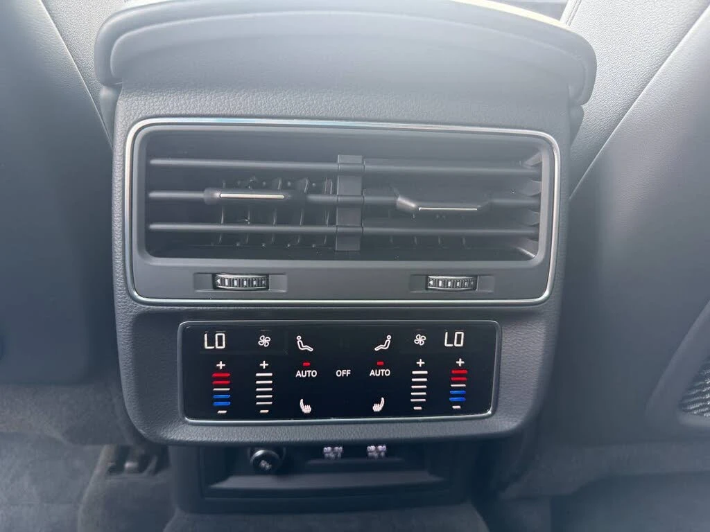 Audi Q7 TECHNIK* MATRIX* DIS* B&O* ОБДУХ* PANO* КРАЙНА ЦЕН, снимка 17 - Автомобили и джипове - 55221090