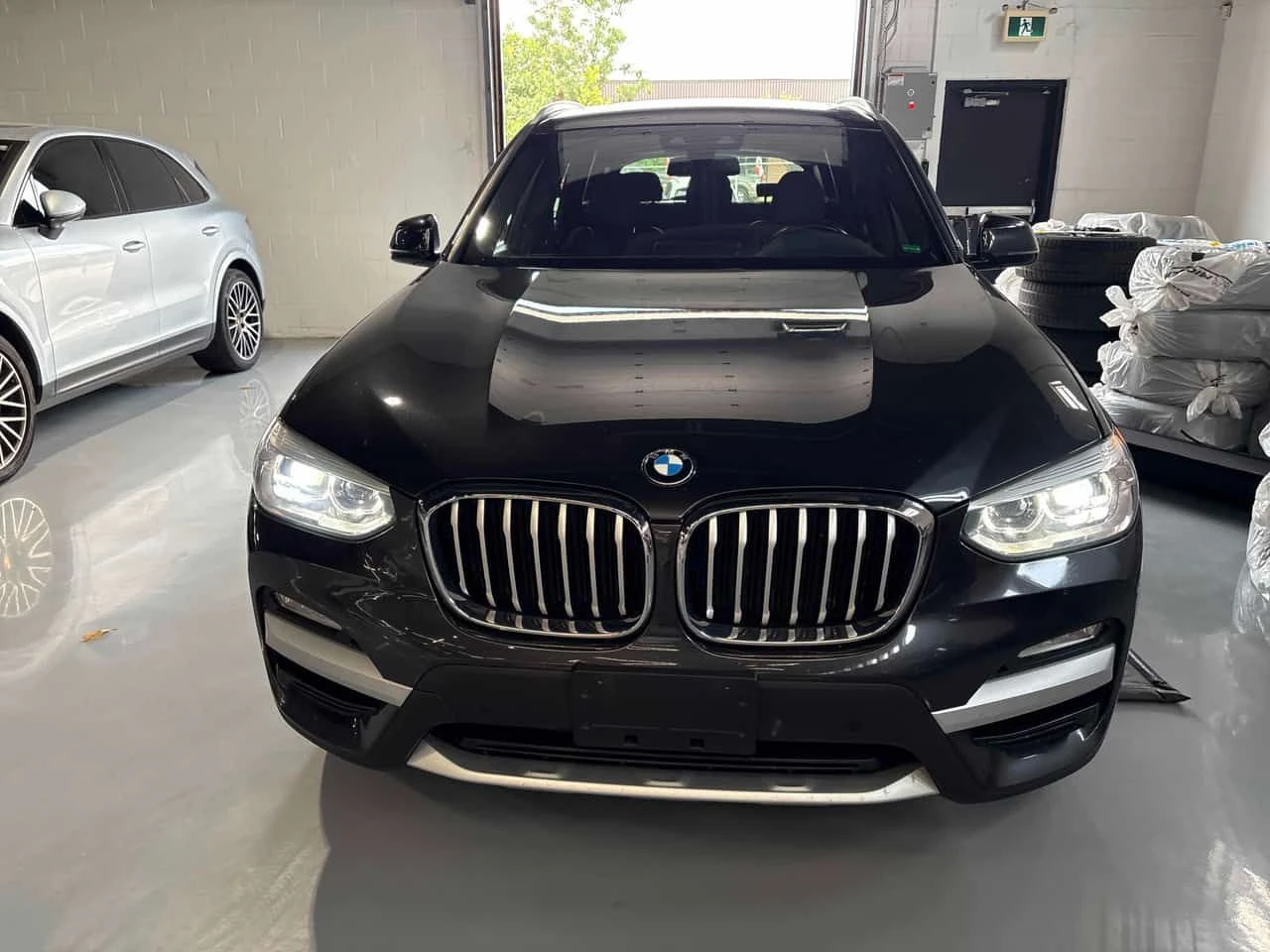 BMW X3 * xDrive30i * АВТОКРЕДИТ * ОТ ПРЕДСТАВИТЕЛСТВО, снимка 2 - Автомобили и джипове - 55458200