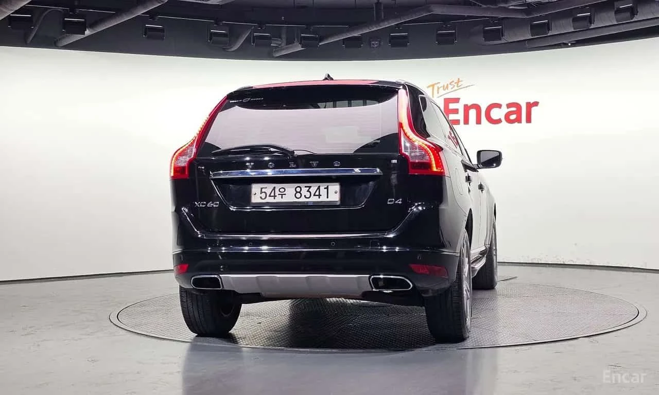 Volvo XC60 * D4 * ЦЕНА ДО БГ, снимка 4 - Автомобили и джипове - 55627213