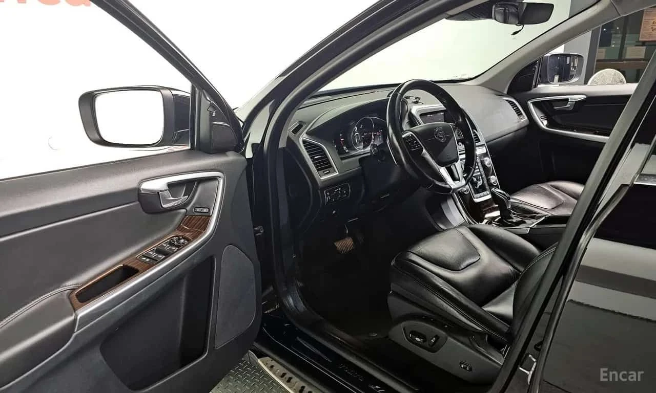 Volvo XC60 * D4 * ЦЕНА ДО БГ, снимка 10 - Автомобили и джипове - 55627213