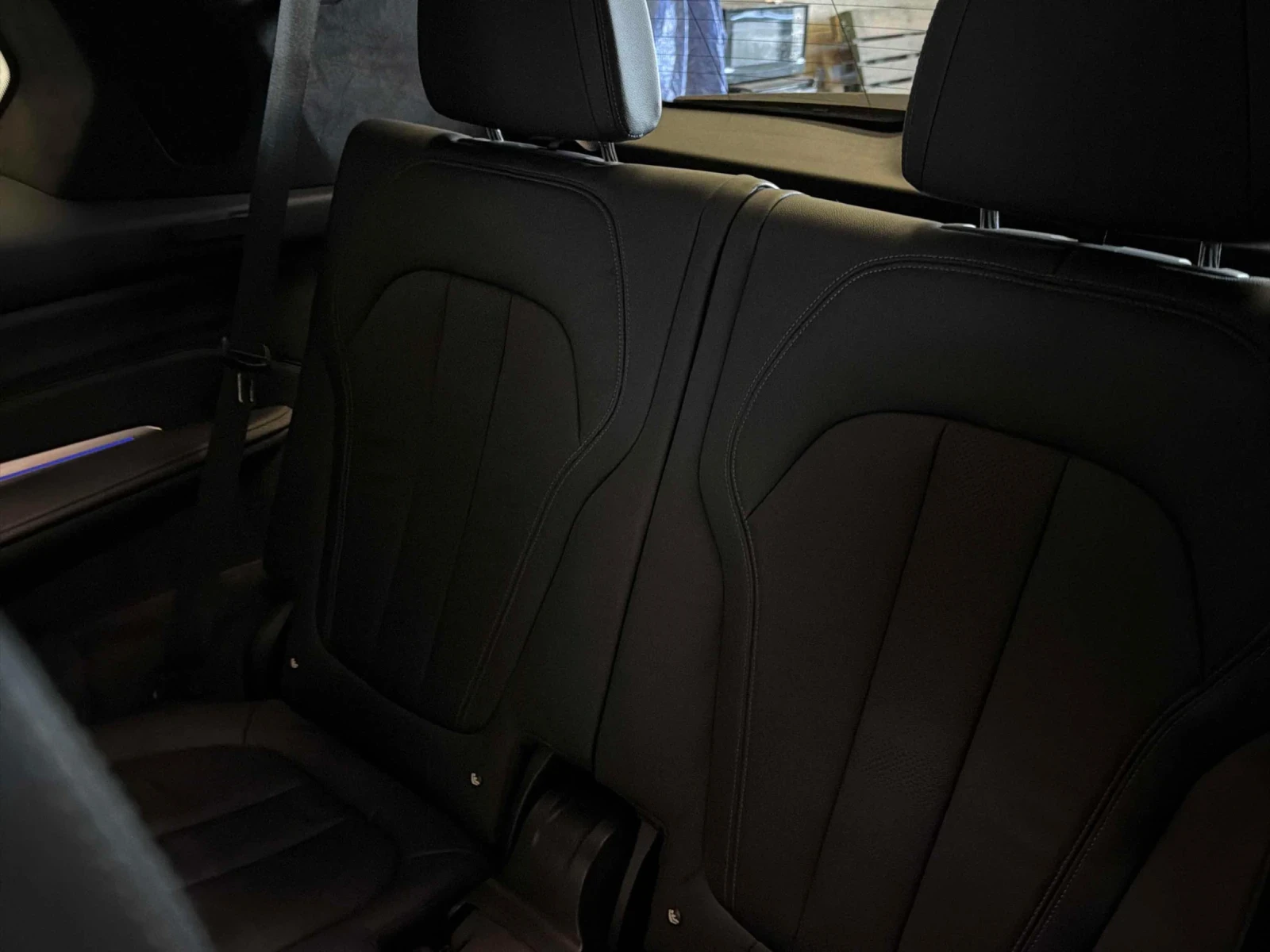 BMW X7 M-pack* 360* Pano* H&K* Подгрев* Keyless* , снимка 11 - Автомобили и джипове - 56249072
