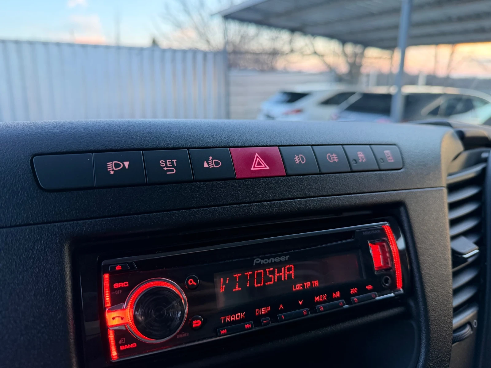 Iveco 35s15 35-150/Daily/Хладилен/Темпомат, снимка 15 - Бусове и автобуси - 53464340