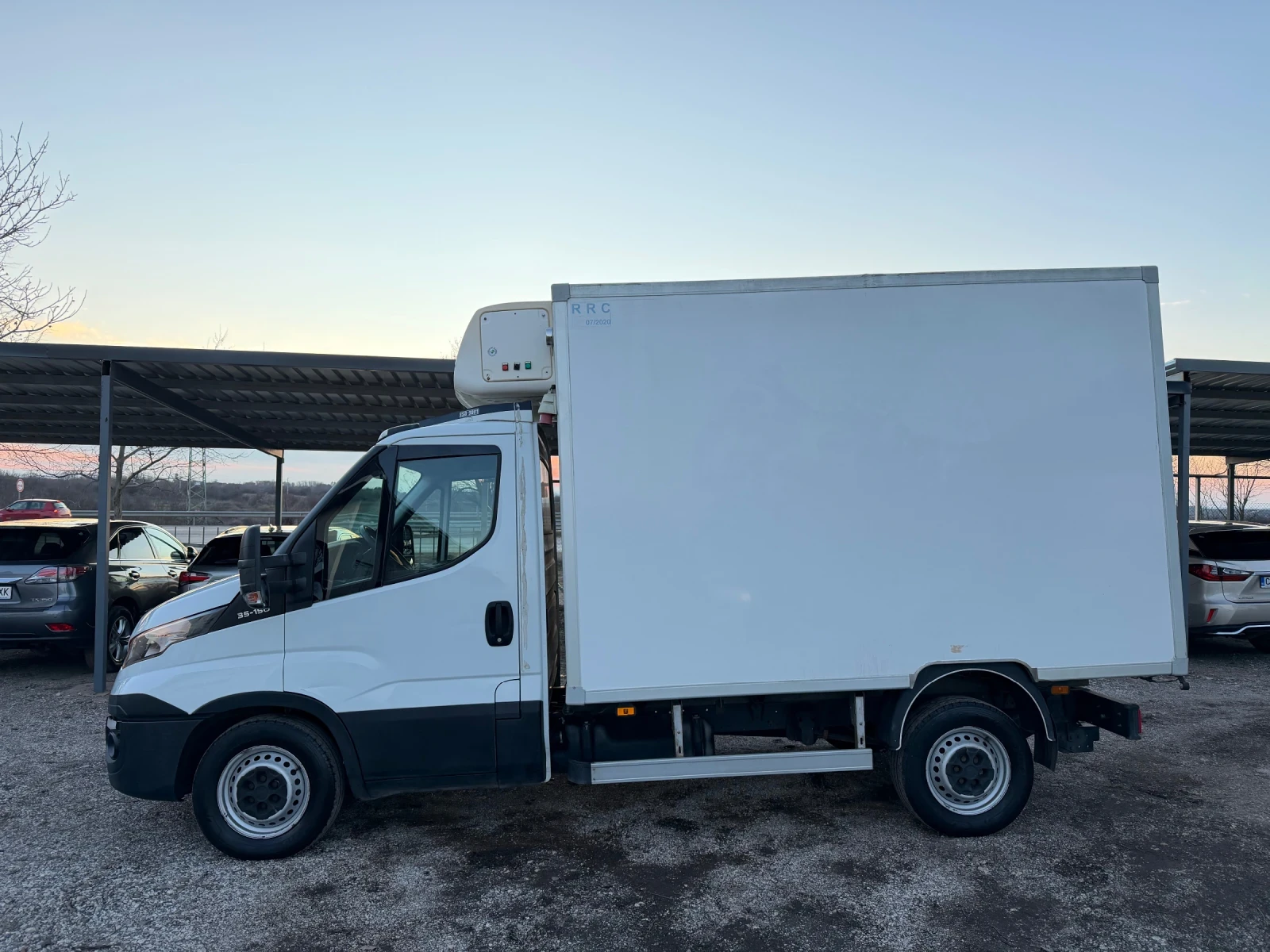 Iveco 35s15 35-150/Daily/Хладилен/Темпомат, снимка 9 - Бусове и автобуси - 53464340