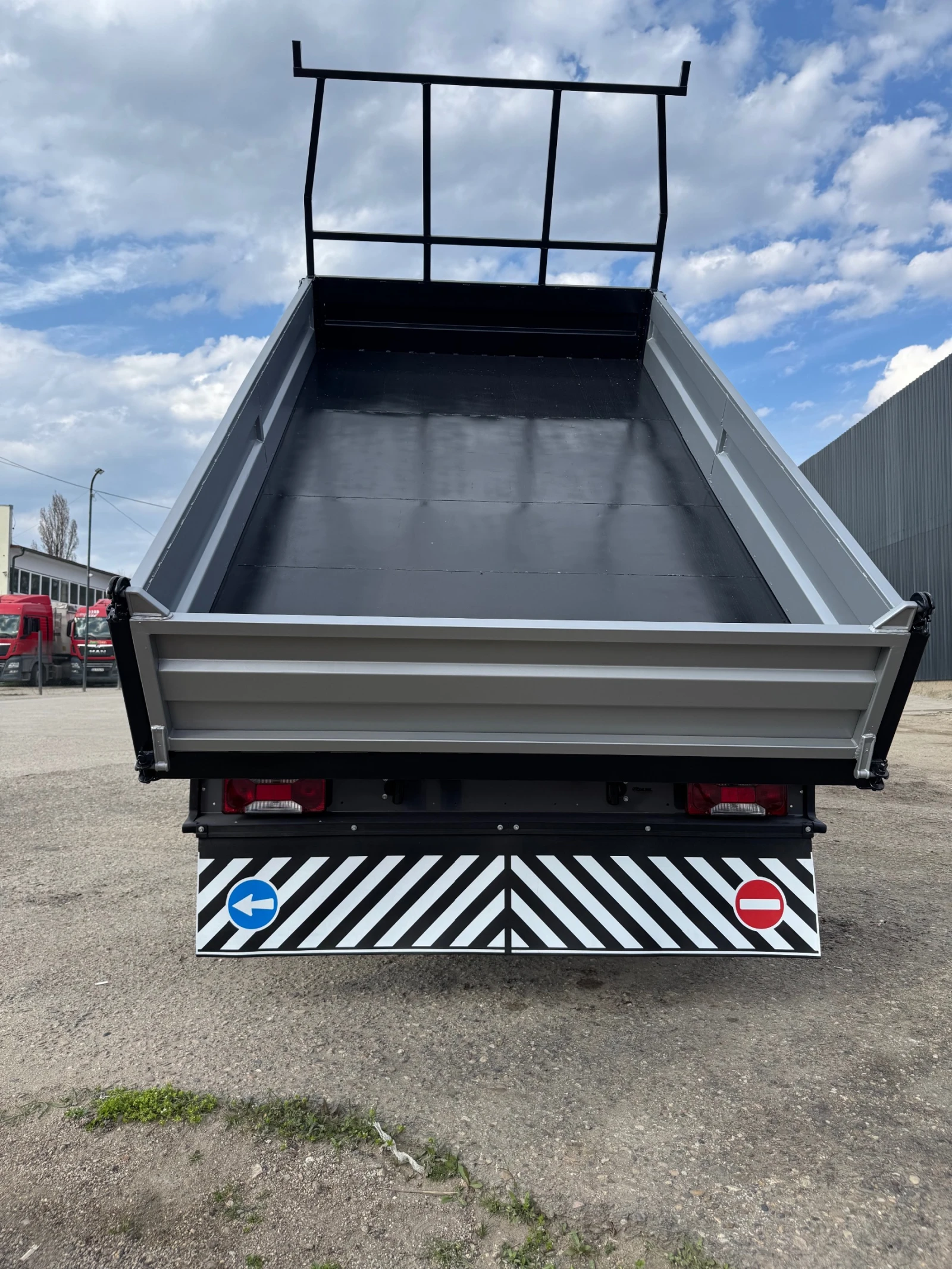 Iveco 35c13 КЛИМАТРОНИК, снимка 7 - Бусове и автобуси - 53989357