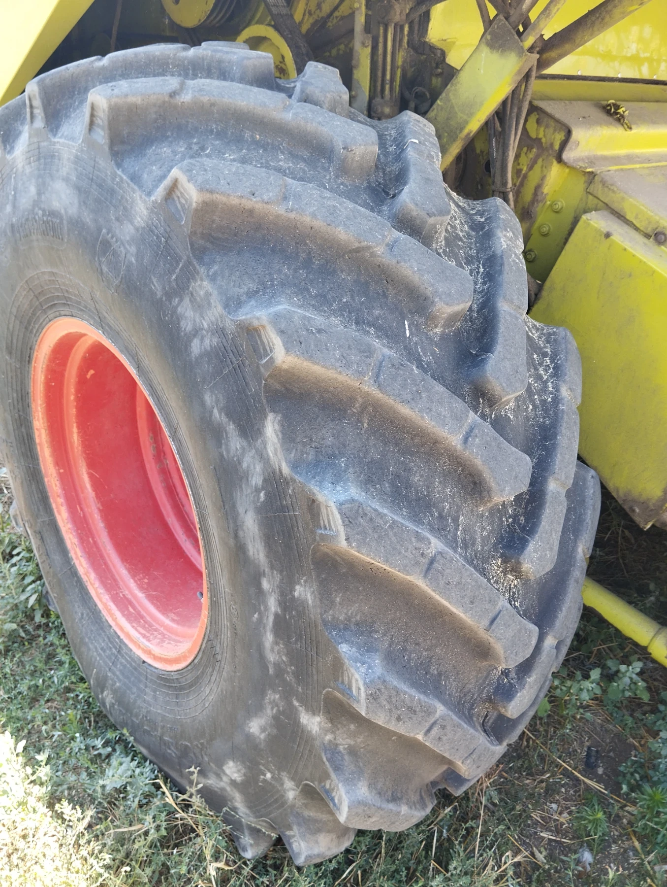 Комбайн Claas 108 SL, снимка 8 - Селскостопанска техника - 55493255