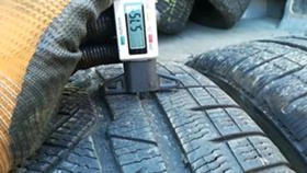Гуми Зимни 245/45R18, снимка 4