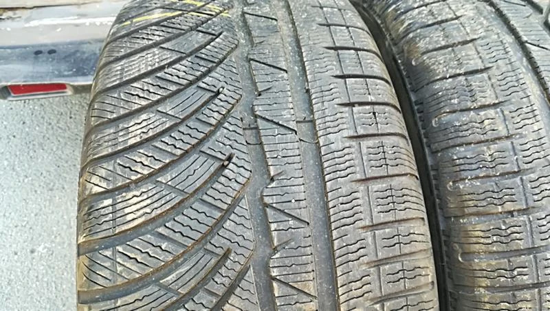 Гуми Зимни 245/45R18, снимка 3 - Гуми и джанти - 25600219