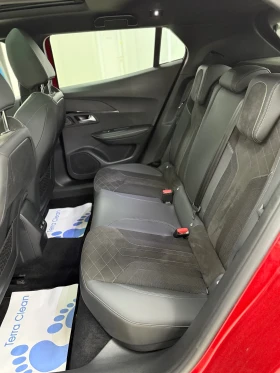 Peugeot 2008 1.2 GT Line/155к.с/ОБСЛУЖЕН/PANORAMA/360/ЛИЗИНГ/, снимка 12