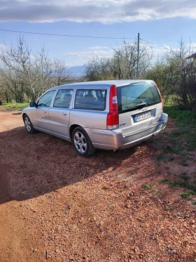 Volvo V70 2.4D 184к.с. - 2500 € / 4889.57 лв. - 14340101 3