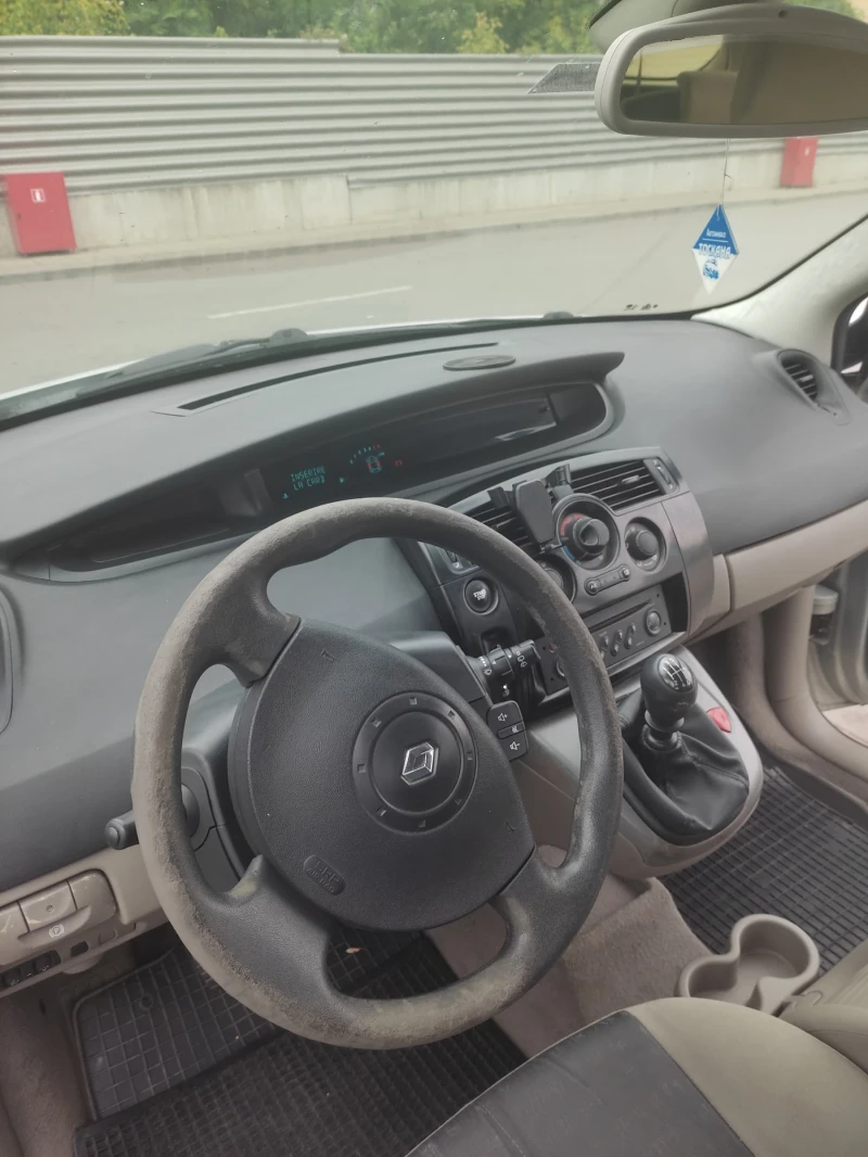 Renault Scenic, снимка 4 - Автомобили и джипове - 47239695